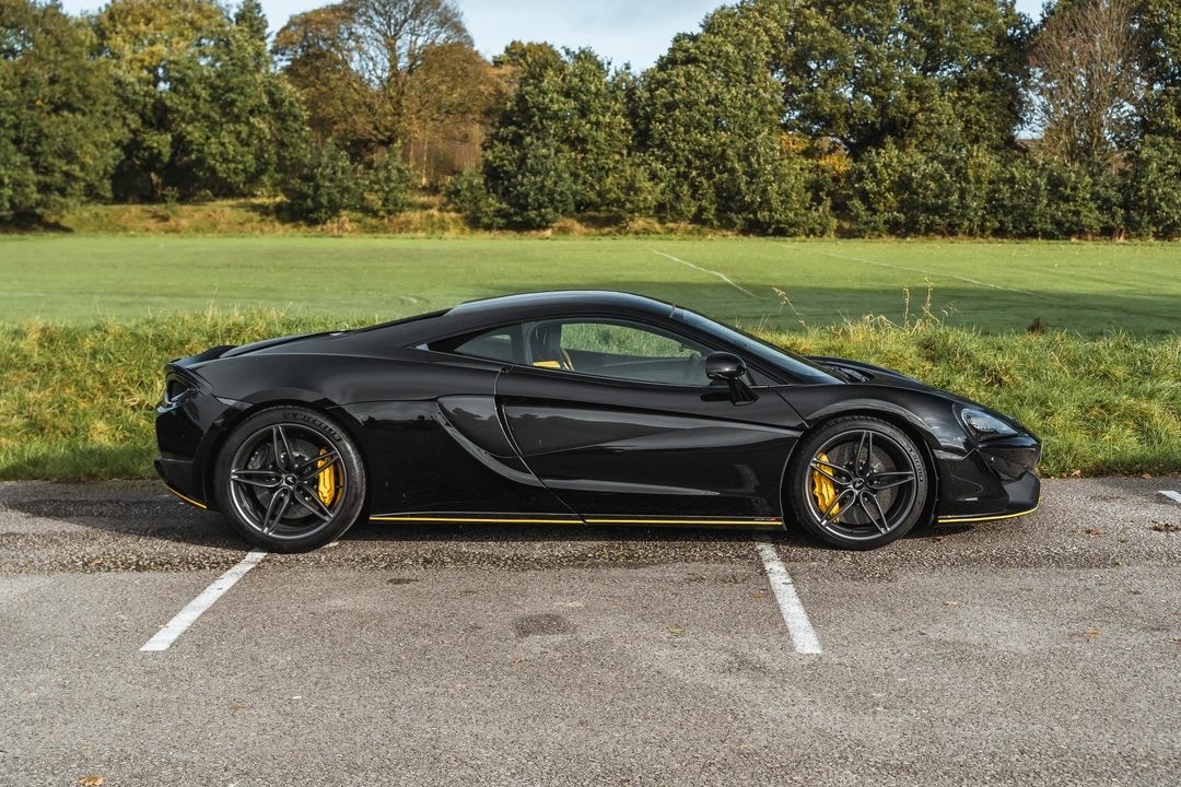2018 McLaren 570S - Image 9 of 31