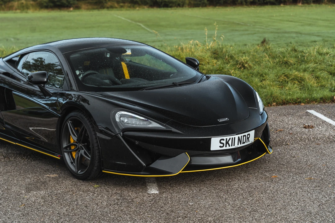2018 McLaren 570S - Image 29 of 31