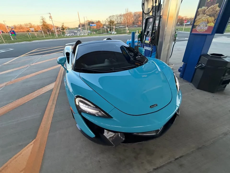 2018 McLaren 570S - Image 2 of 20
