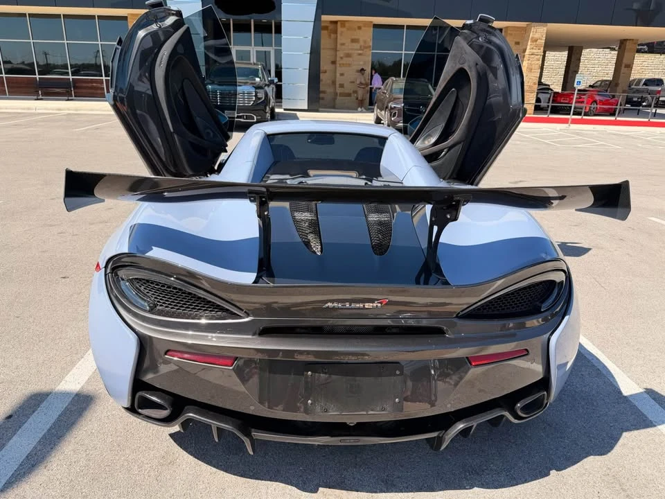 2018 McLaren 570S Spider - Image 10 of 16