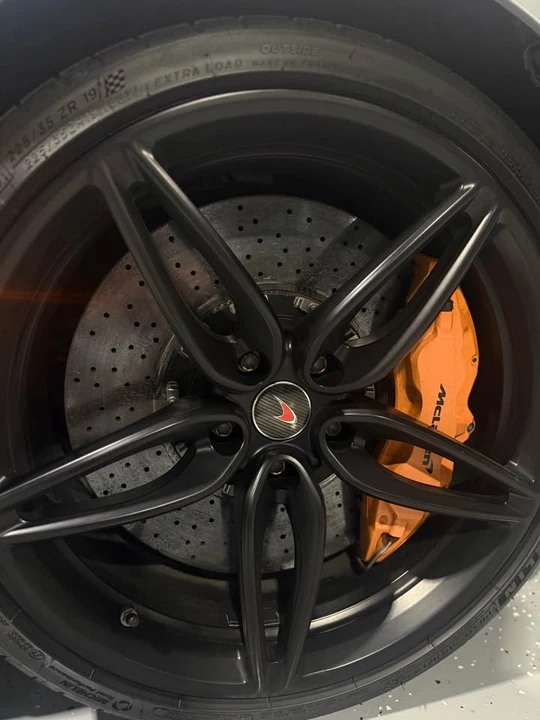 2018 McLaren 570S Spider - Image 4 of 10
