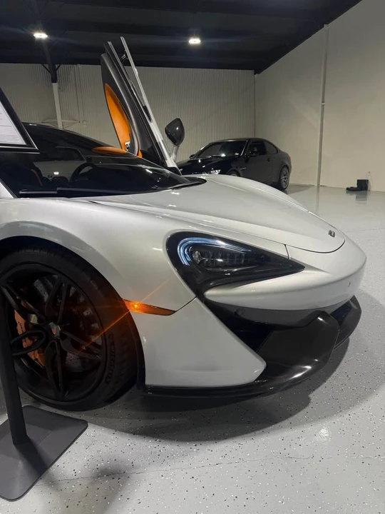 2018 McLaren 570S Spider - Image 3 of 10