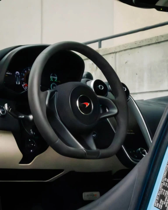 2018 McLaren 570 - Image 7 of 9