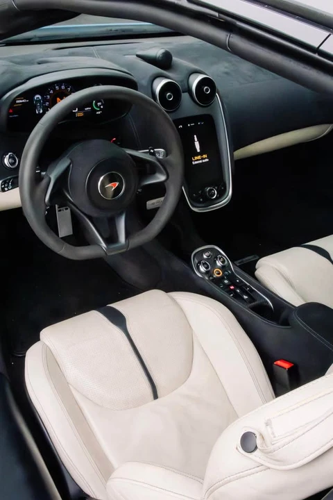 2018 McLaren 570 - Image 6 of 9