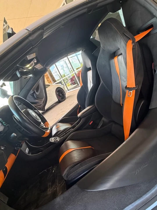 2018 McLaren 570S Spider - Image 11 of 13