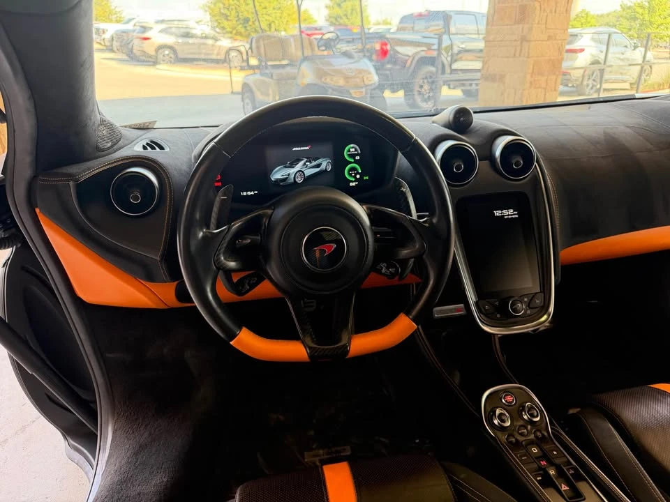 2018 McLaren 570S Spider - Image 10 of 13
