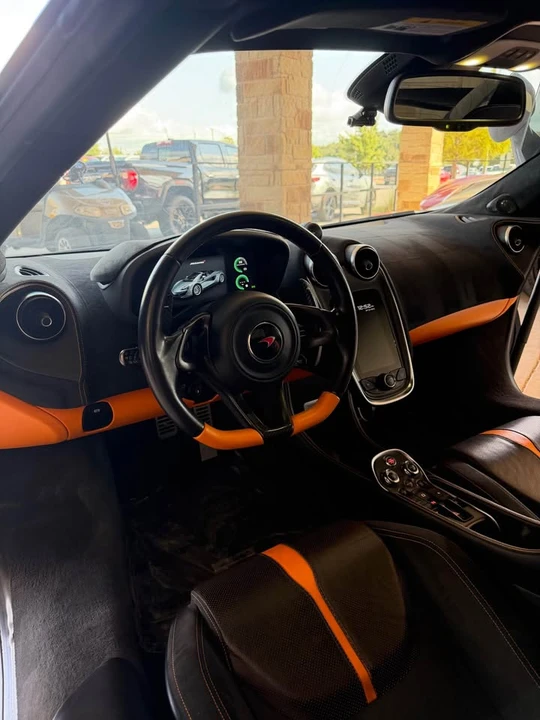2018 McLaren 570S Spider - Image 9 of 13