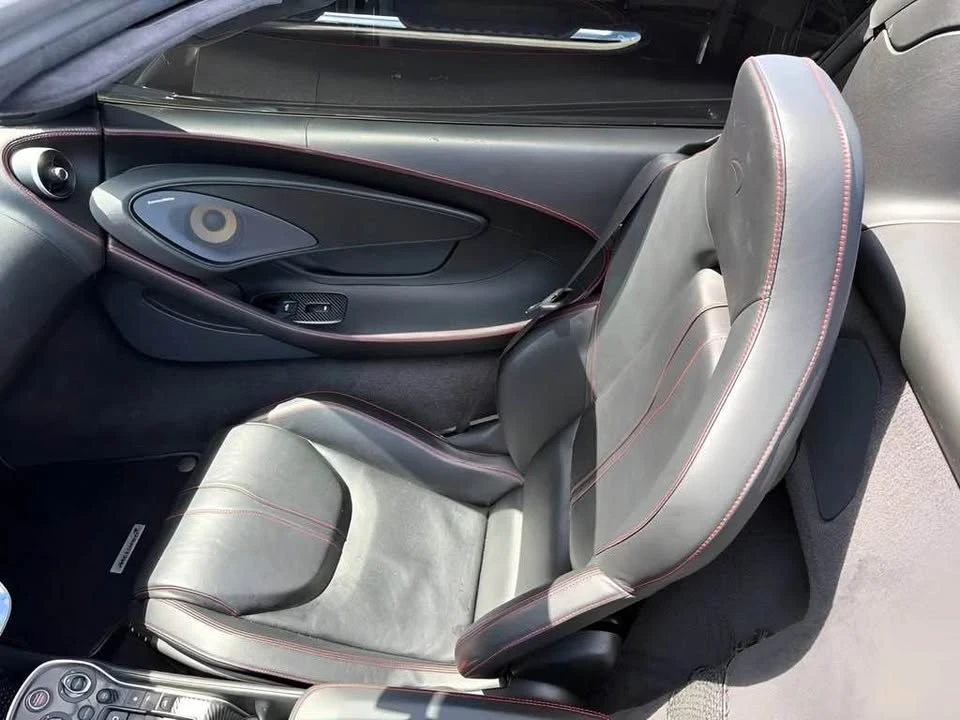 2018 McLaren 570S Spider - Image 8 of 15