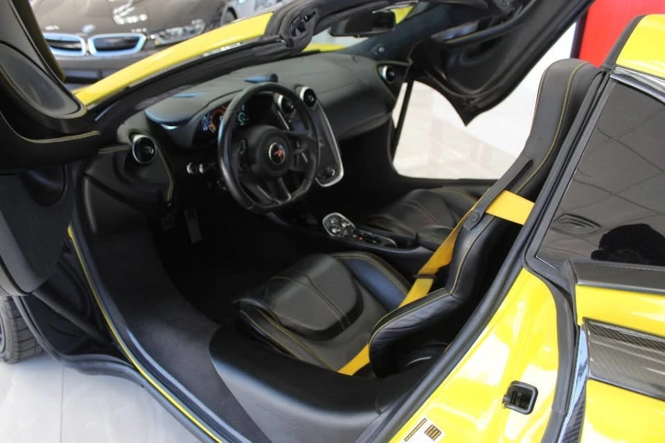 2018 McLaren 570S Spider - Image 8 of 20