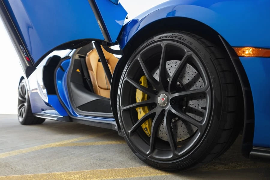 2018 McLaren 570S Spider - Image 15 of 29