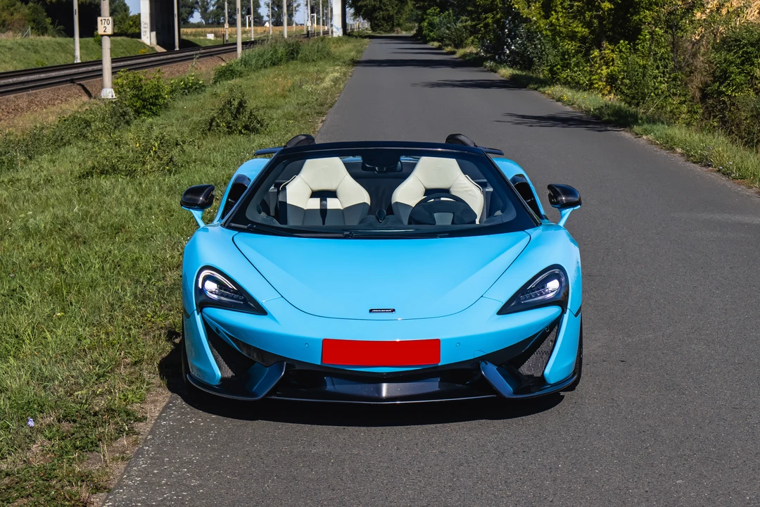 2018 McLaren 570S Spider - Image 10 of 31