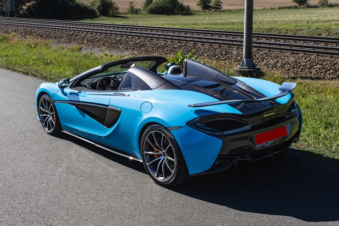 2018 McLaren 570S Spider - Image 19 of 31