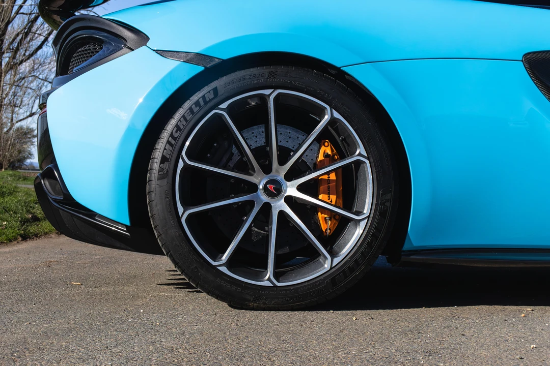 2018 McLaren 570S Spider - Image 29 of 31