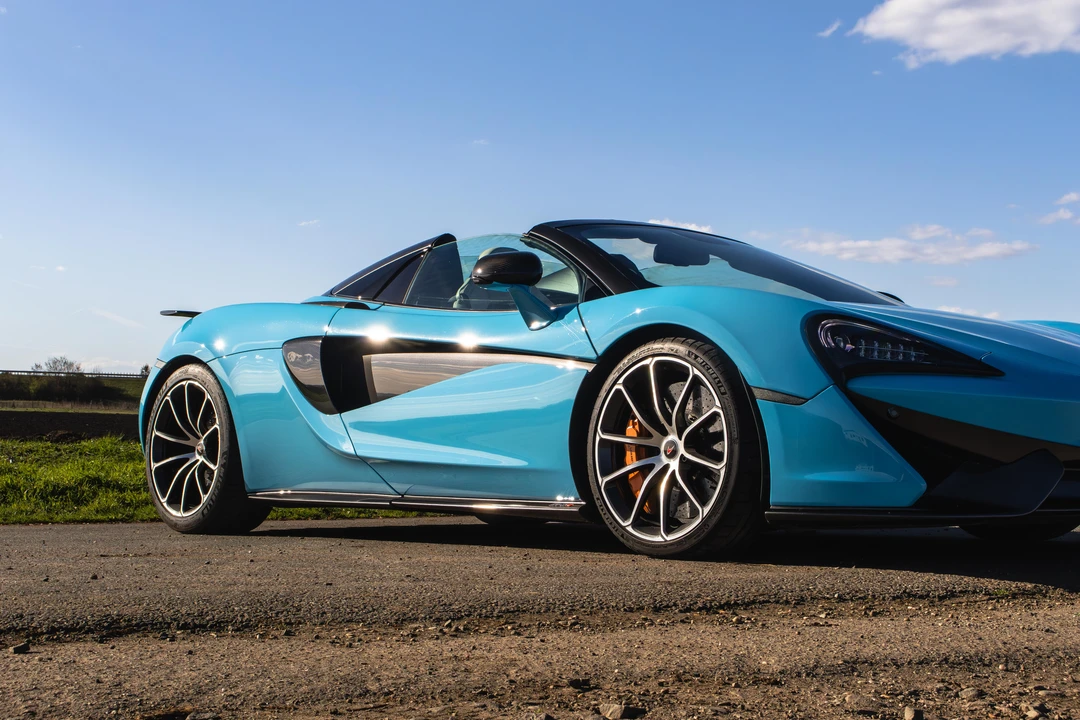2018 McLaren 570S Spider - Image 30 of 31