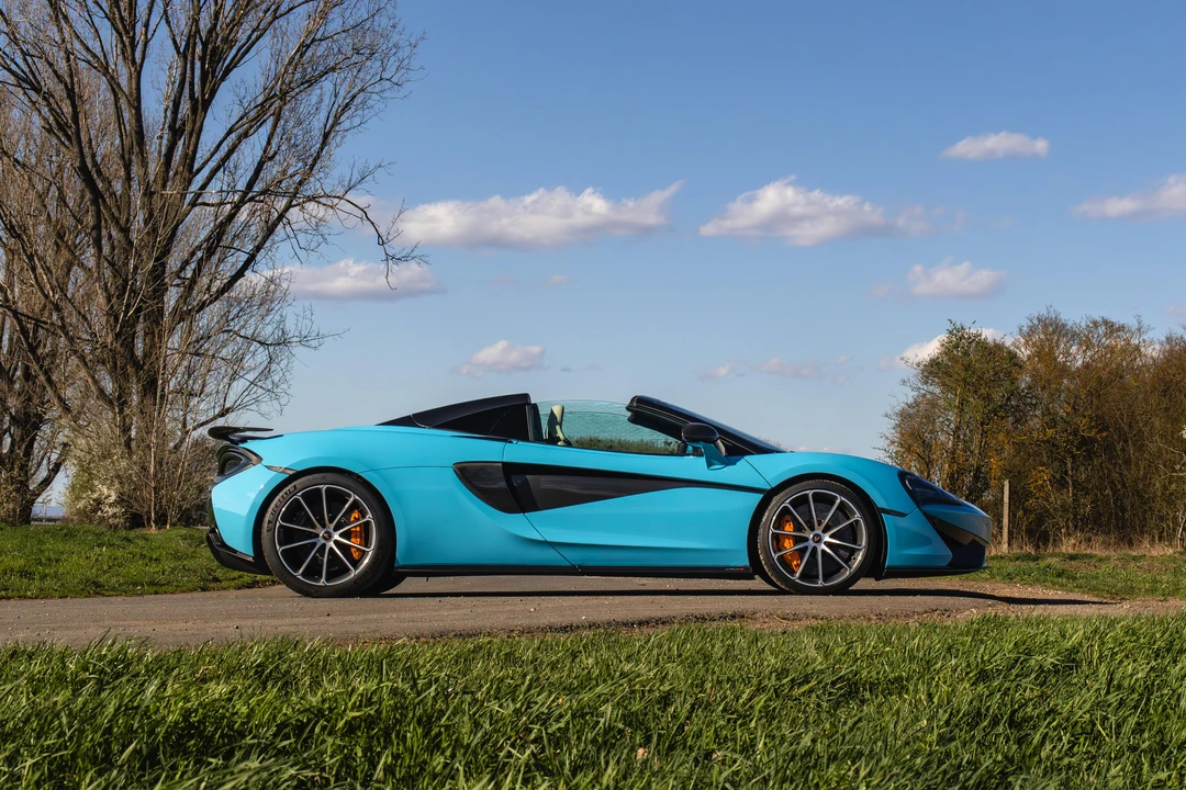 2018 McLaren 570S Spider - Image 4 of 31