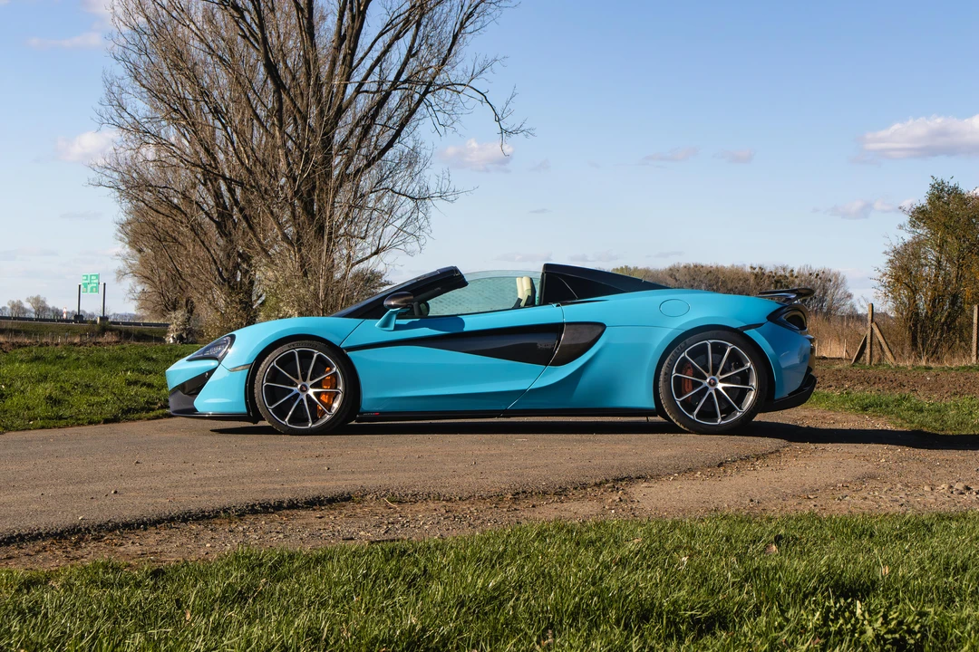 2018 McLaren 570S Spider - Image 8 of 31