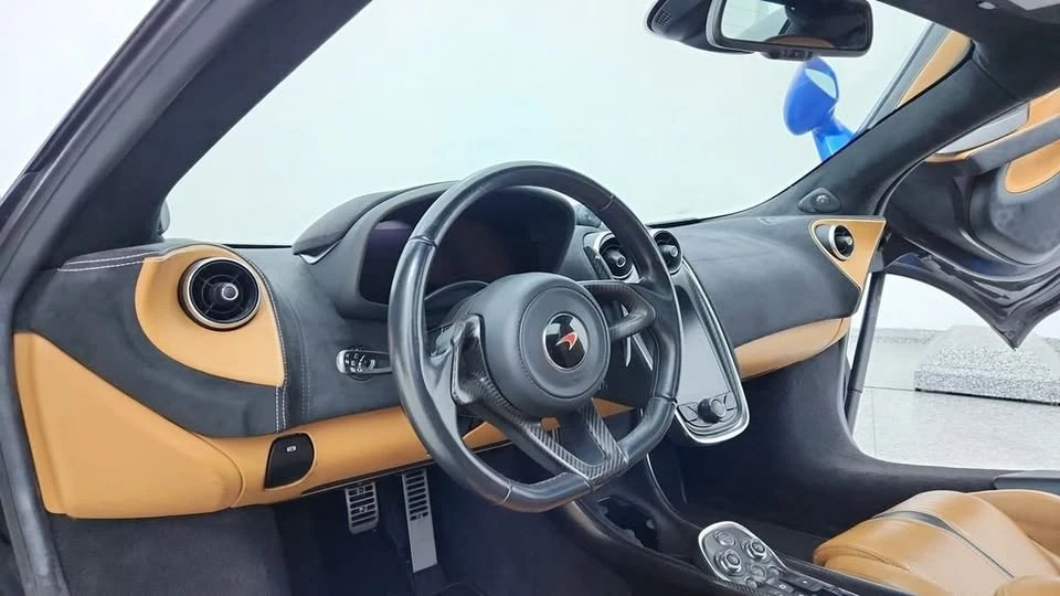 2018 McLaren 570S - Image 17 of 20