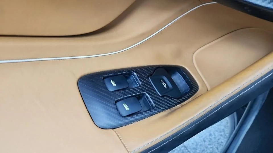 2018 McLaren 570S - Image 16 of 20