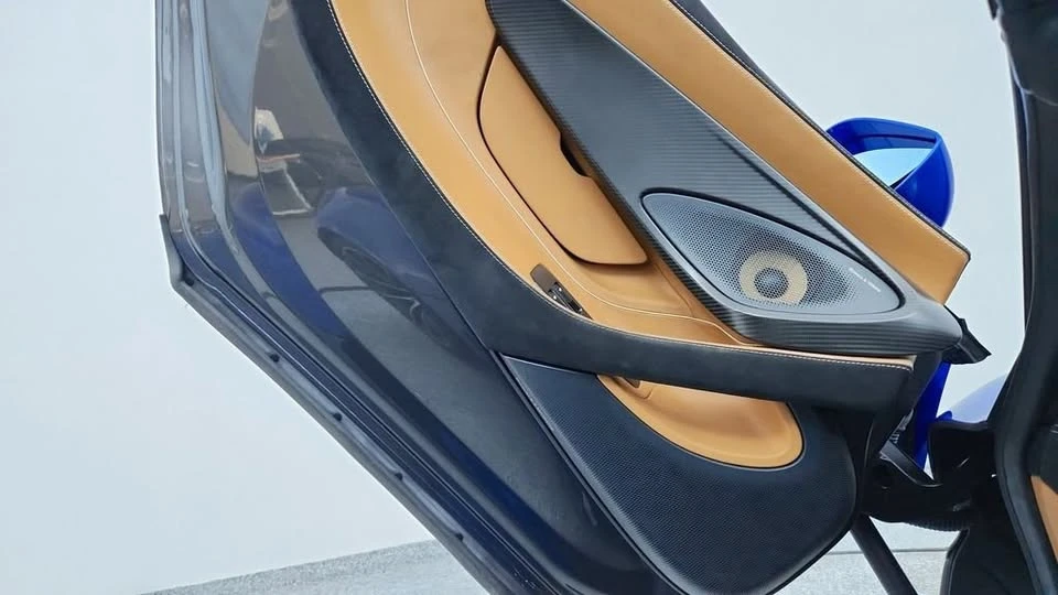 2018 McLaren 570S - Image 15 of 20