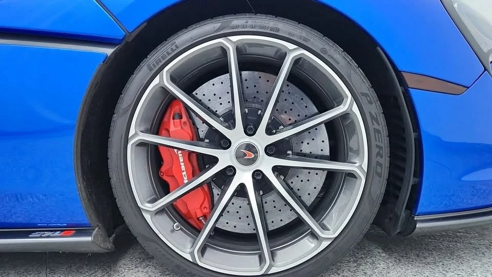 2018 McLaren 570S - Image 14 of 20