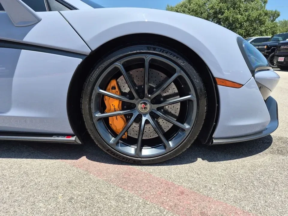 2018 McLaren 570S - Image 13 of 19