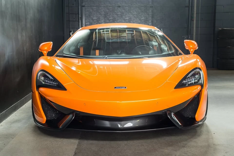 2018 McLaren 570S - Image 8 of 18