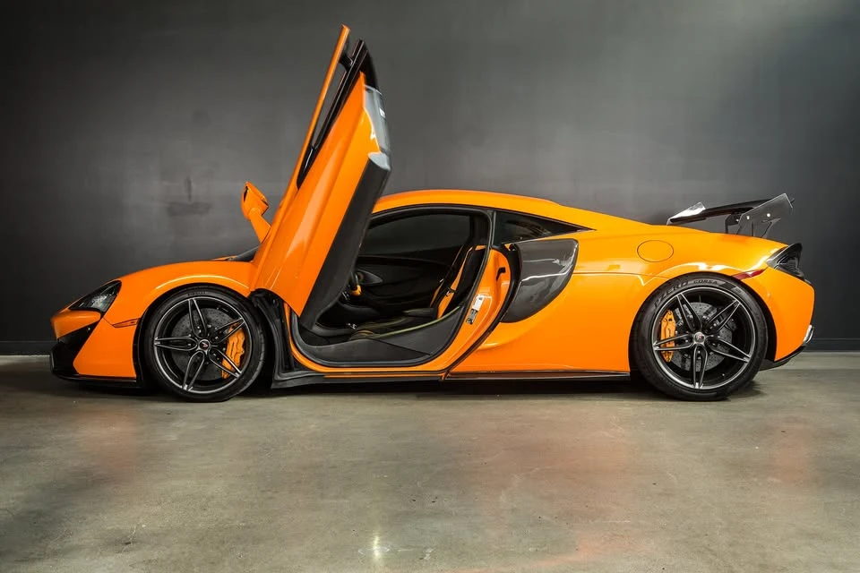 2018 McLaren 570S - Image 2 of 18