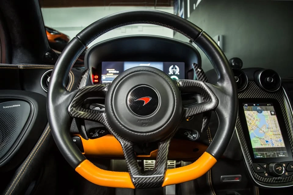 2018 McLaren 570S - Image 12 of 18