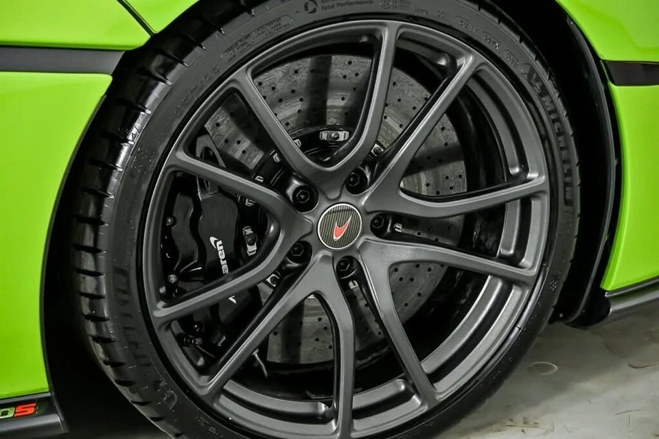 2018 McLaren 570S - Image 17 of 20