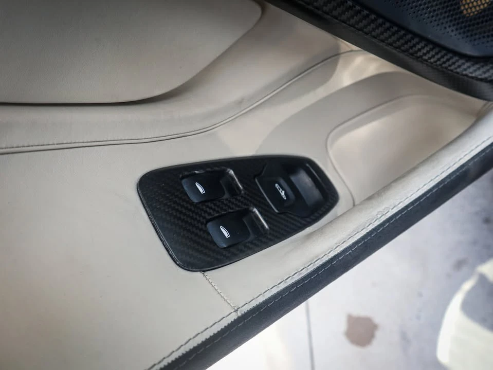 2018 McLaren 570S Spider - Image 11 of 20