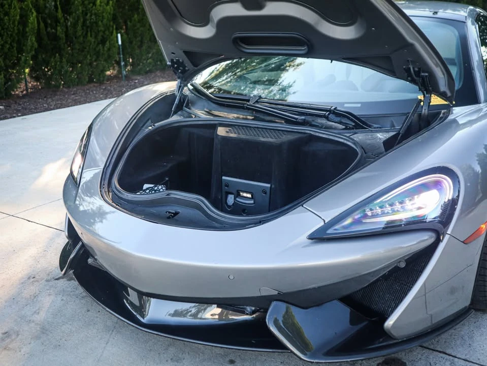 2018 McLaren 570S Spider - Image 12 of 20