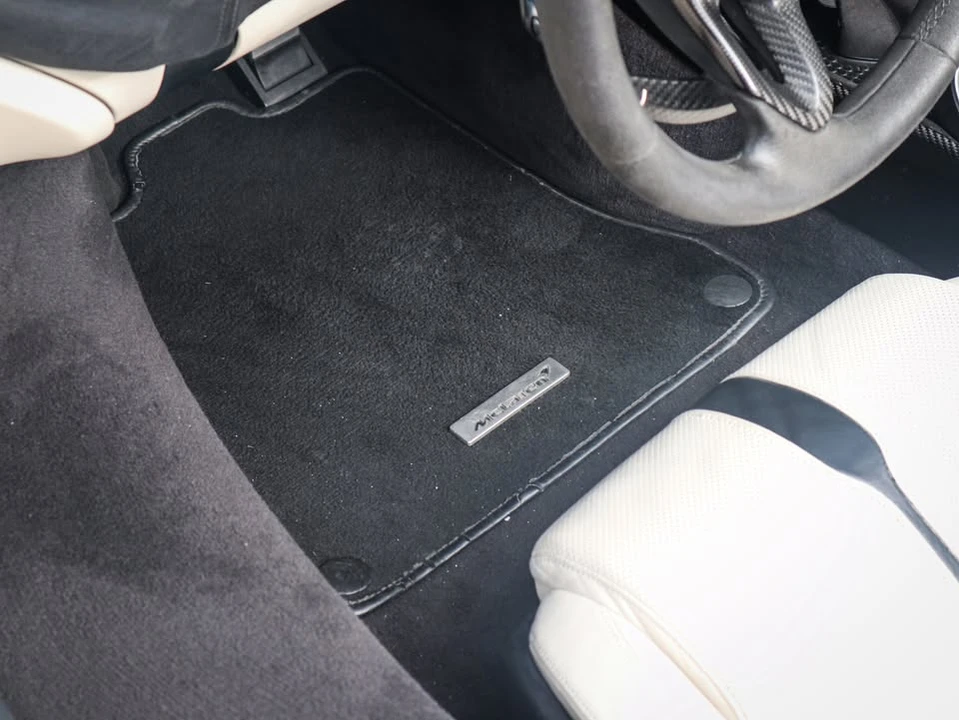 2018 McLaren 570S Spider - Image 13 of 20