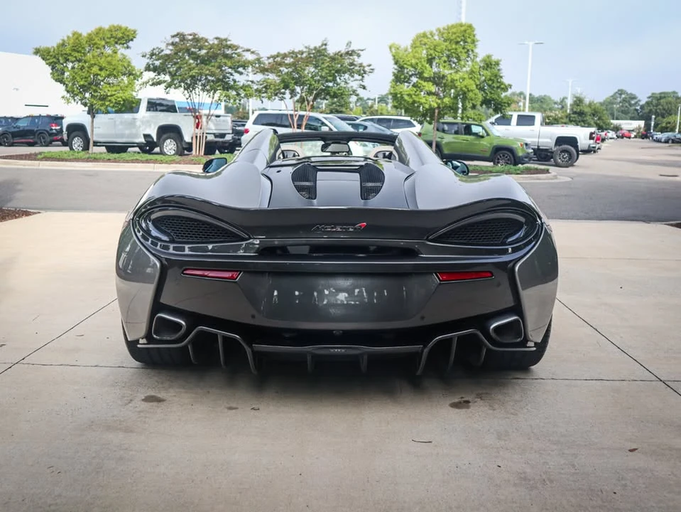 2018 McLaren 570S Spider - Image 10 of 20