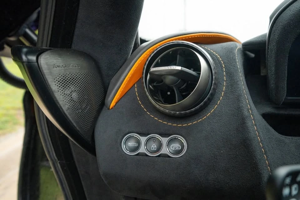 2018 McLaren 720S - Image 15 of 16