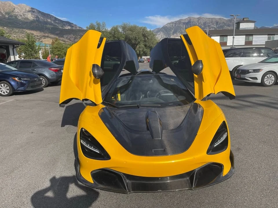 2018 McLaren 720S - Image 13 of 20