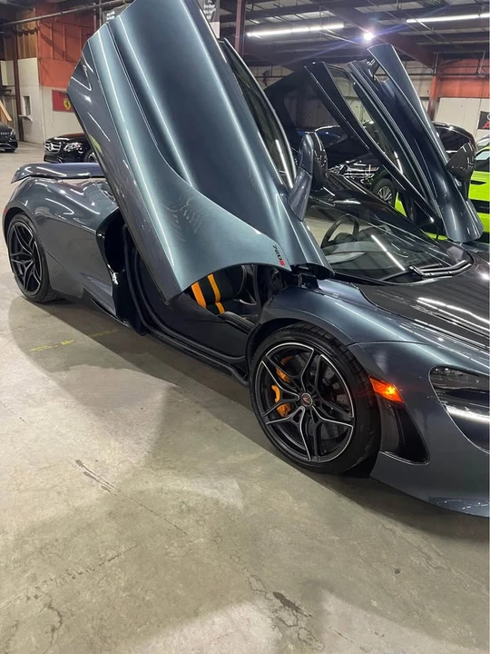 2018 McLaren 720S - Image 8 of 14