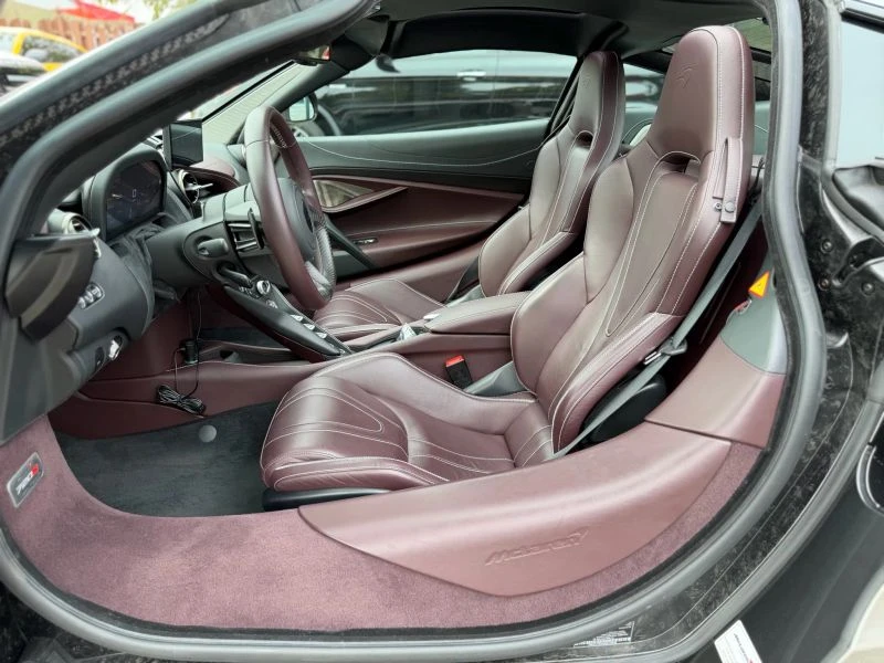 2018 McLaren 720S - Image 13 of 19