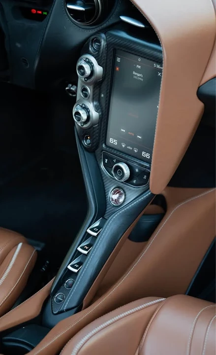 2018 McLaren 720S - Image 14 of 16