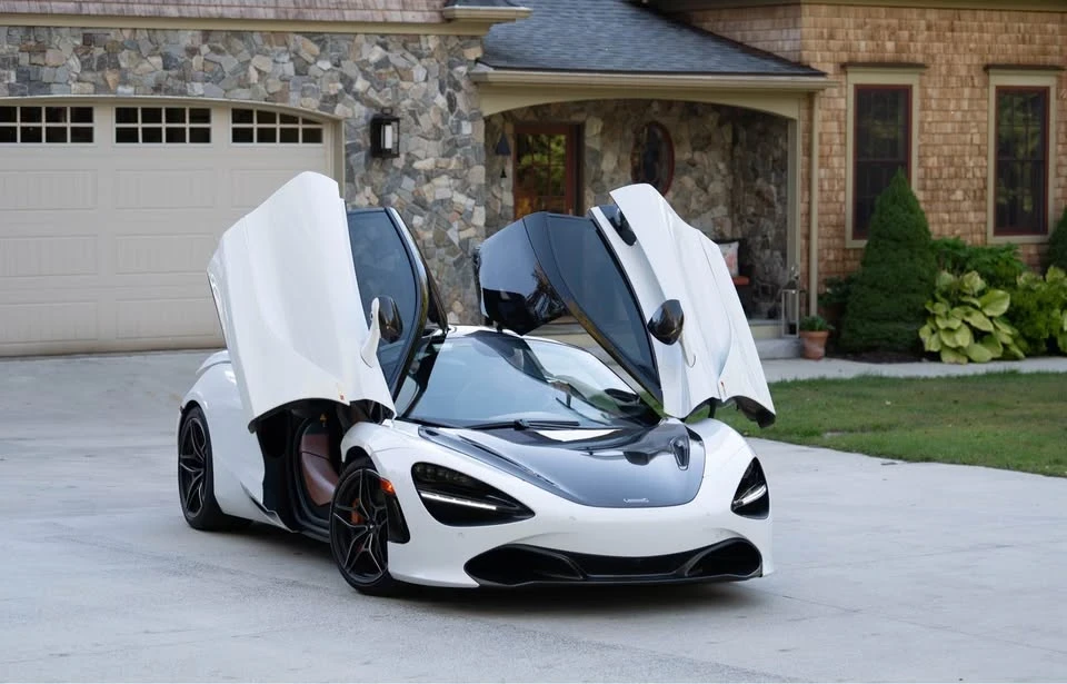 2018 McLaren 720S - Image 2 of 16