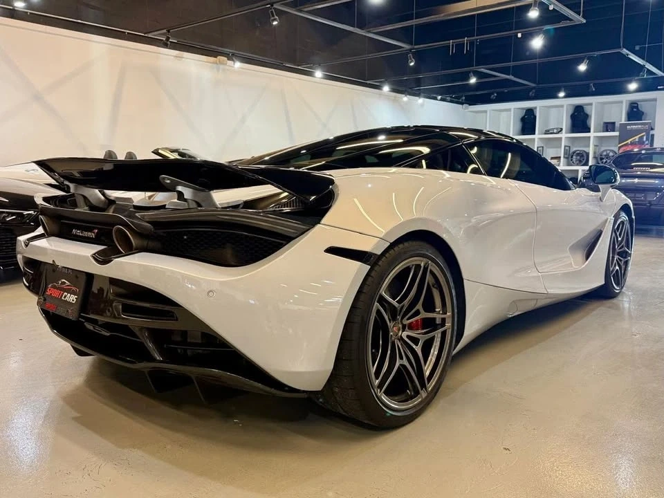 2018 McLaren 720S - Image 2 of 8