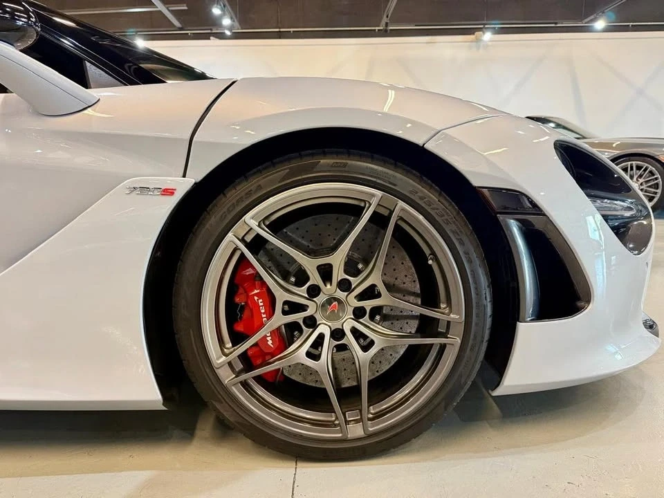 2018 McLaren 720S - Image 4 of 8