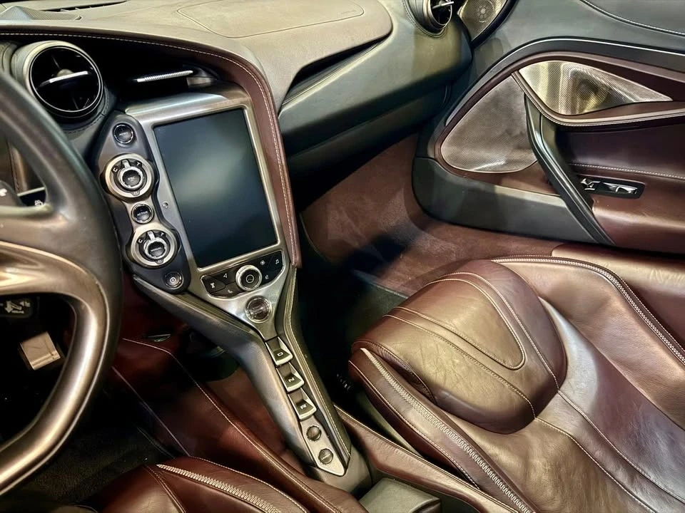 2018 McLaren 720S - Image 6 of 8