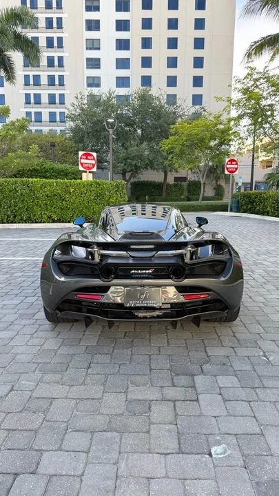 2018 McLaren 720S - Image 4 of 10