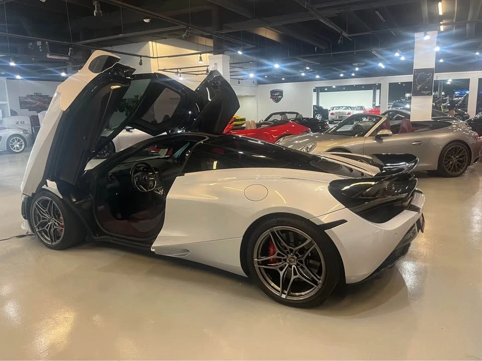 2018 McLaren 720S - Image 5 of 12