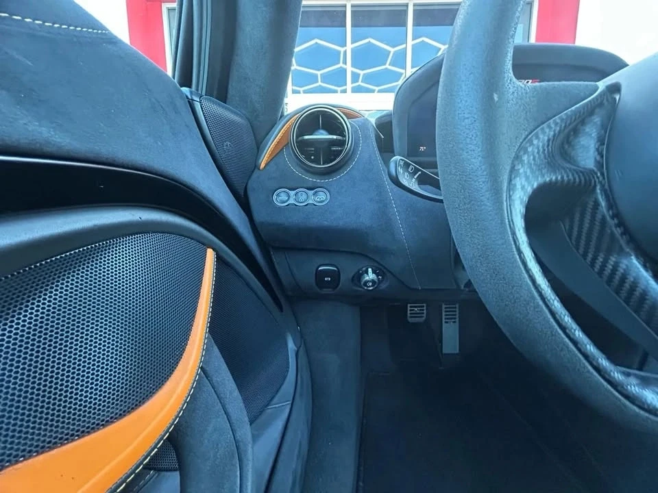 2018 McLaren 720S - Image 19 of 20