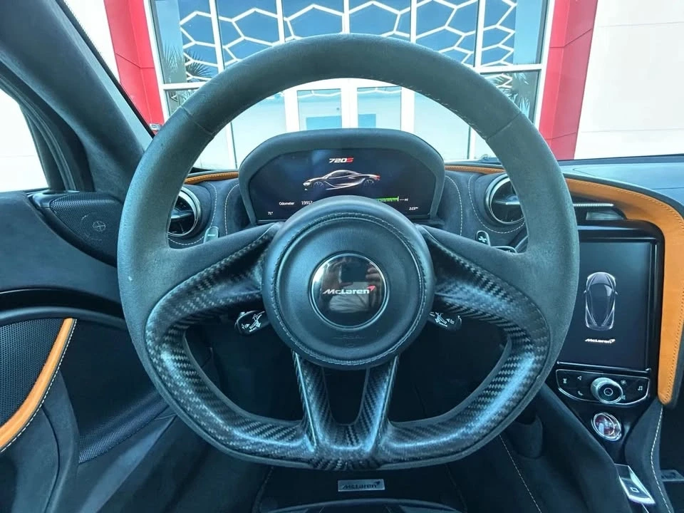 2018 McLaren 720S - Image 18 of 20