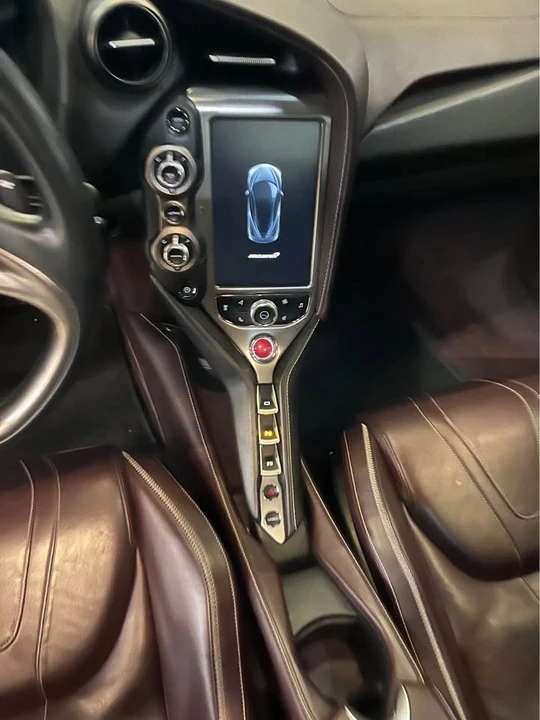 2018 McLaren 720S - Image 15 of 18