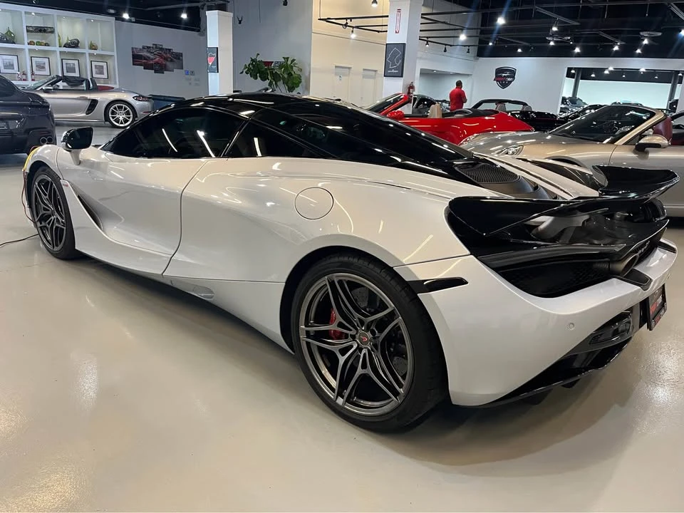 2018 McLaren 720S - Image 6 of 16