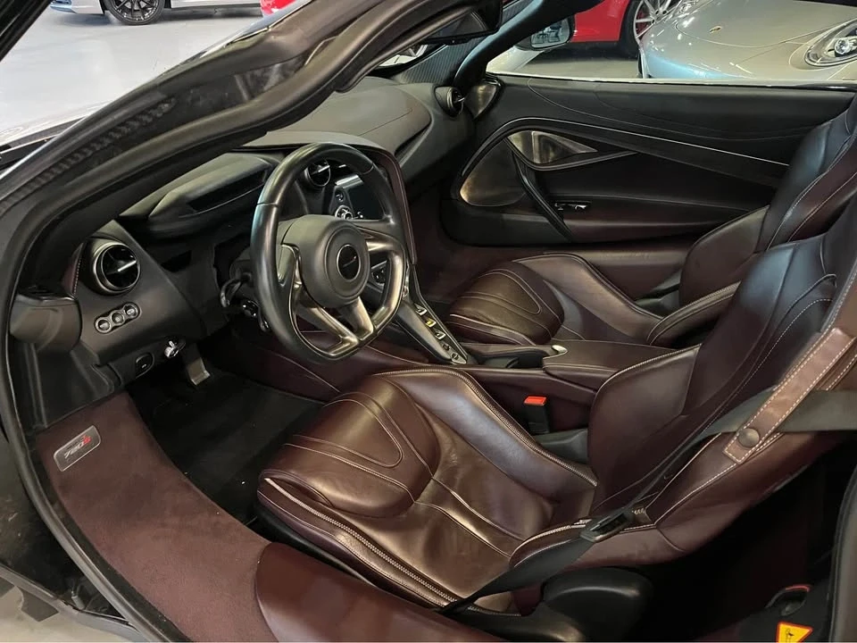 2018 McLaren 720S - Image 10 of 18