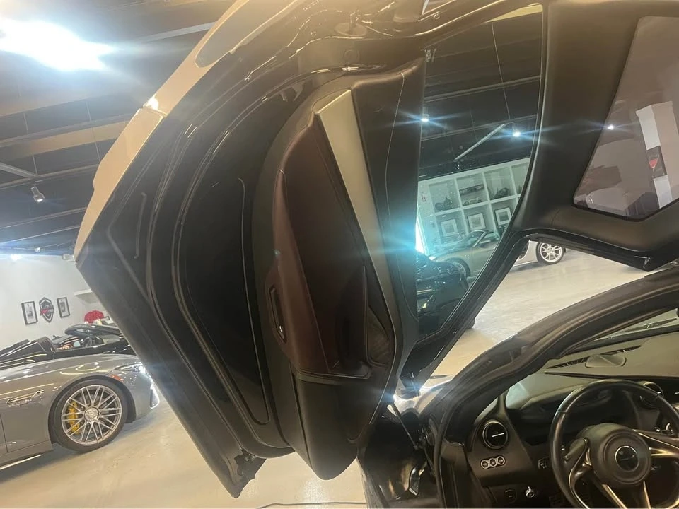 2018 McLaren 720S - Image 12 of 12